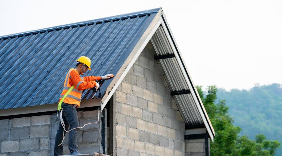 Professional gutter cleaning in East Corinth, VT